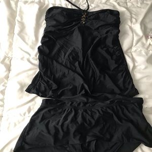 Liz Lange maternity tankini medium